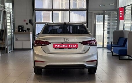 Hyundai Solaris II рестайлинг, 2017 год, 1 630 000 рублей, 3 фотография