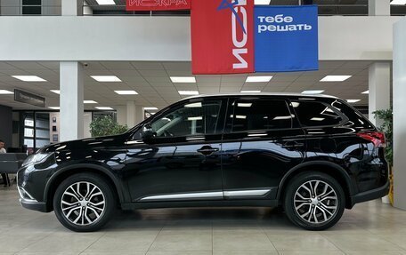 Mitsubishi Outlander III рестайлинг 3, 2017 год, 1 890 000 рублей, 5 фотография