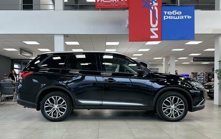 Mitsubishi Outlander III рестайлинг 3, 2017 год, 1 890 000 рублей, 6 фотография