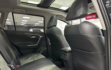 Toyota RAV4, 2023 год, 3 499 000 рублей, 10 фотография