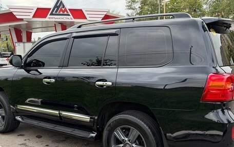 Toyota Land Cruiser 200, 2015 год, 3 900 000 рублей, 5 фотография