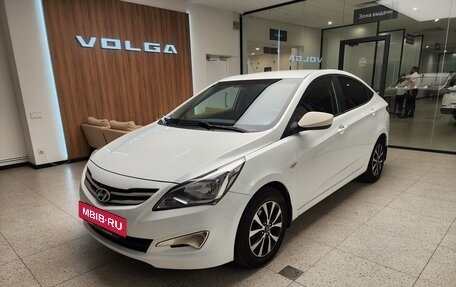 Hyundai Solaris II рестайлинг, 2016 год, 930 000 рублей, 1 фотография