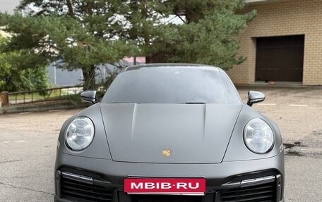 Porsche 911, 2021 год, 18 000 000 рублей, 3 фотография