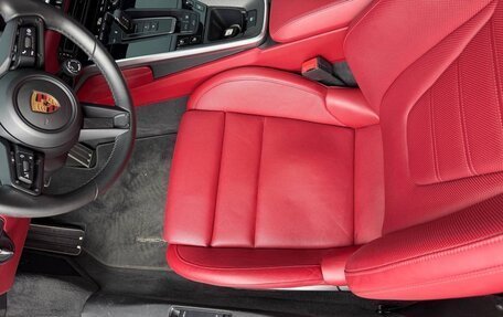 Porsche 911, 2021 год, 18 000 000 рублей, 17 фотография