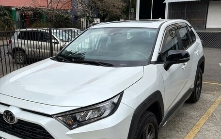 Toyota RAV4, 2022 год, 3 400 000 рублей, 3 фотография