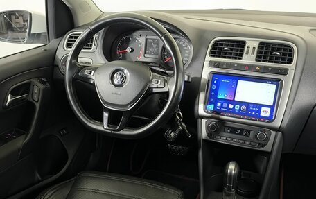 Volkswagen Polo VI (EU Market), 2017 год, 1 300 000 рублей, 12 фотография