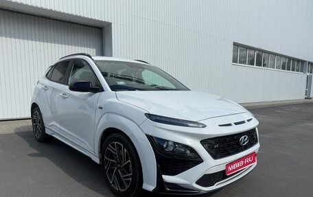 Hyundai Kona I, 2021 год, 2 100 000 рублей, 1 фотография