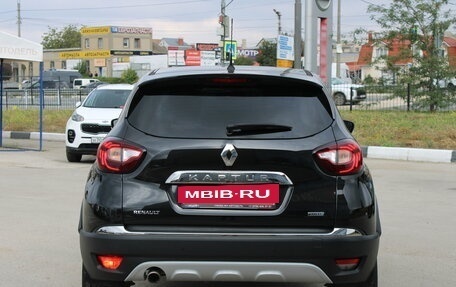 Renault Kaptur I рестайлинг, 2018 год, 1 599 000 рублей, 6 фотография