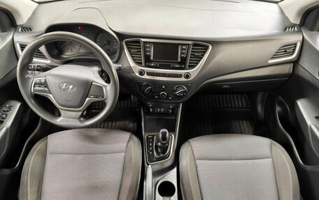 Hyundai Solaris II рестайлинг, 2018 год, 1 305 929 рублей, 15 фотография