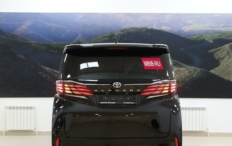 Toyota Alphard, 2024 год, 11 500 000 рублей, 5 фотография