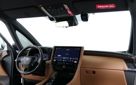 Toyota Alphard, 2024 год, 11 500 000 рублей, 15 фотография