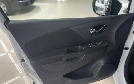 Renault Kaptur I рестайлинг, 2017 год, 1 299 000 рублей, 9 фотография