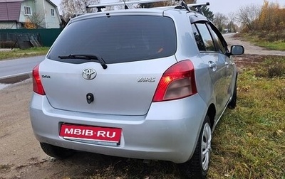Toyota Yaris III рестайлинг, 2006 год, 370 000 рублей, 1 фотография