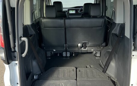 Honda Stepwgn IV, 2019 год, 2 620 000 рублей, 14 фотография