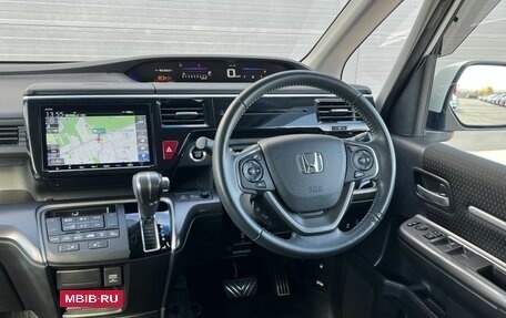 Honda Stepwgn IV, 2019 год, 2 620 000 рублей, 16 фотография