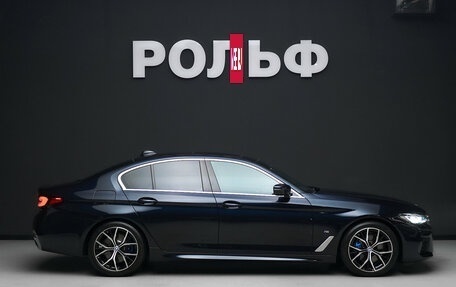 BMW 5 серия, 2022 год, 5 450 000 рублей, 5 фотография