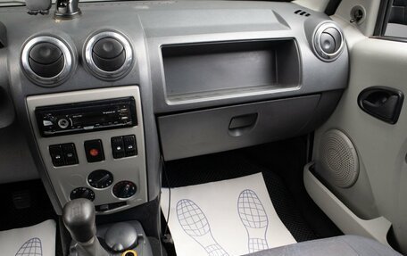 Renault Logan I, 2005 год, 179 000 рублей, 10 фотография