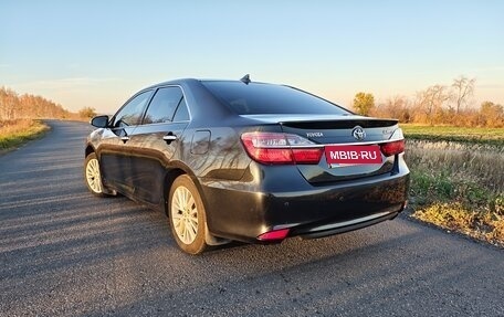 Toyota Camry, 2015 год, 1 850 000 рублей, 6 фотография
