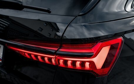 Audi RS 6, 2022 год, 14 200 000 рублей, 10 фотография