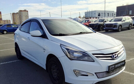 Hyundai Solaris II рестайлинг, 2015 год, 828 000 рублей, 3 фотография