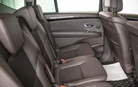 Renault Espace V рестайлинг, 2015 год, 2 349 000 рублей, 12 фотография