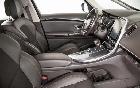 Renault Espace V рестайлинг, 2015 год, 2 349 000 рублей, 13 фотография