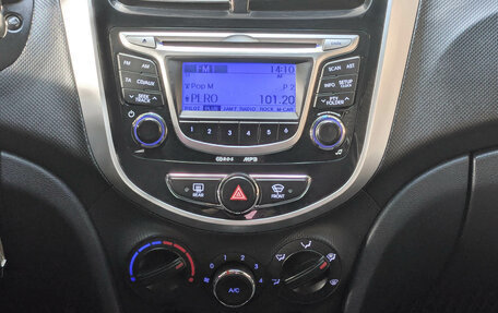 Hyundai Solaris II рестайлинг, 2013 год, 799 900 рублей, 9 фотография