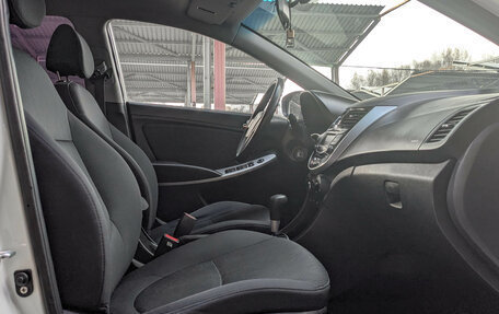Hyundai Solaris II рестайлинг, 2013 год, 799 900 рублей, 10 фотография