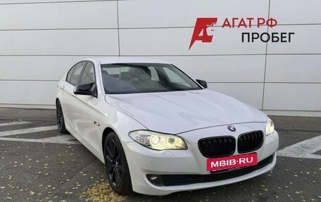 BMW 5 серия, 2012 год, 1 950 000 рублей, 3 фотография