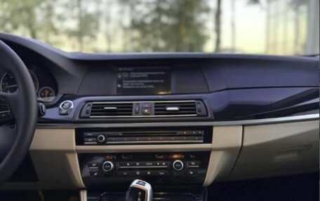 BMW 5 серия, 2012 год, 1 950 000 рублей, 12 фотография