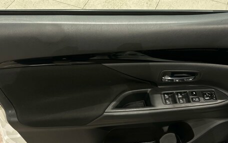 Mitsubishi Outlander III рестайлинг 3, 2022 год, 2 449 000 рублей, 16 фотография