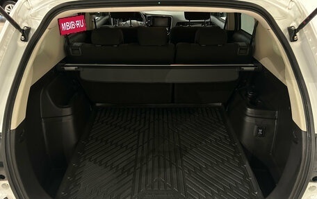 Mitsubishi Outlander III рестайлинг 3, 2022 год, 2 449 000 рублей, 12 фотография