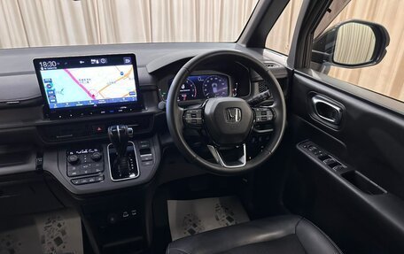 Honda Stepwgn IV, 2022 год, 2 999 900 рублей, 15 фотография