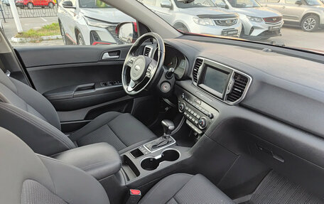 KIA Sportage IV рестайлинг, 2018 год, 1 950 000 рублей, 15 фотография