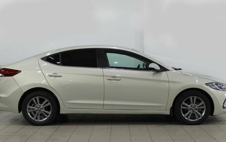 Hyundai Elantra VI рестайлинг, 2016 год, 1 050 000 рублей, 5 фотография