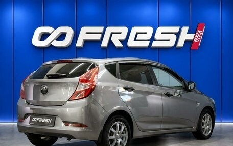 Hyundai Solaris II рестайлинг, 2015 год, 910 000 рублей, 2 фотография