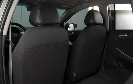 Hyundai Solaris II рестайлинг, 2015 год, 910 000 рублей, 10 фотография