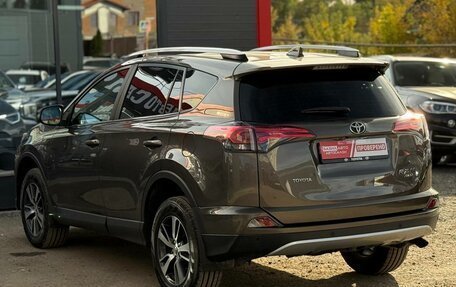 Toyota RAV4, 2017 год, 2 350 000 рублей, 6 фотография