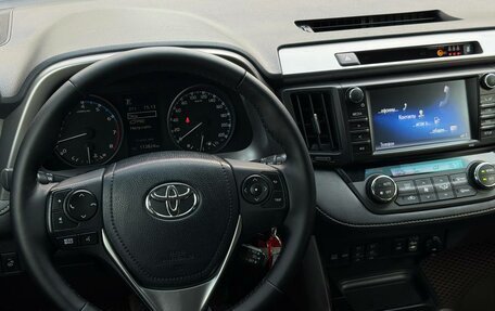 Toyota RAV4, 2017 год, 2 350 000 рублей, 13 фотография