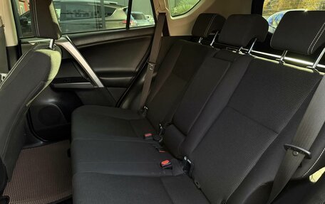 Toyota RAV4, 2017 год, 2 350 000 рублей, 30 фотография