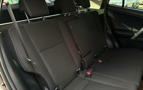 Toyota RAV4, 2017 год, 2 350 000 рублей, 31 фотография