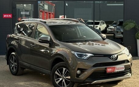 Toyota RAV4, 2017 год, 2 350 000 рублей, 32 фотография