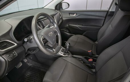Hyundai Solaris II рестайлинг, 2017 год, 1 270 000 рублей, 9 фотография