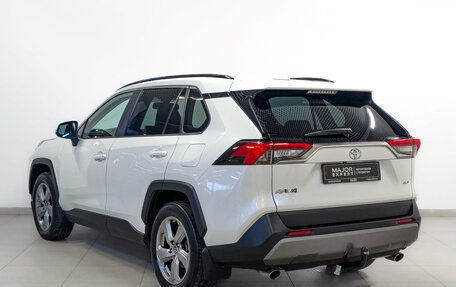 Toyota RAV4, 2022 год, 3 600 000 рублей, 7 фотография