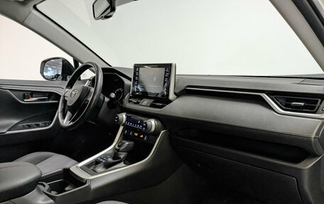 Toyota RAV4, 2022 год, 3 600 000 рублей, 13 фотография