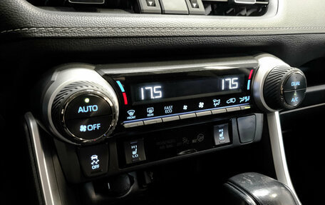 Toyota RAV4, 2022 год, 3 600 000 рублей, 21 фотография