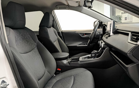 Toyota RAV4, 2022 год, 3 600 000 рублей, 24 фотография
