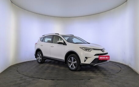 Toyota RAV4, 2015 год, 2 250 000 рублей, 3 фотография