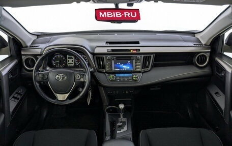 Toyota RAV4, 2015 год, 2 250 000 рублей, 14 фотография