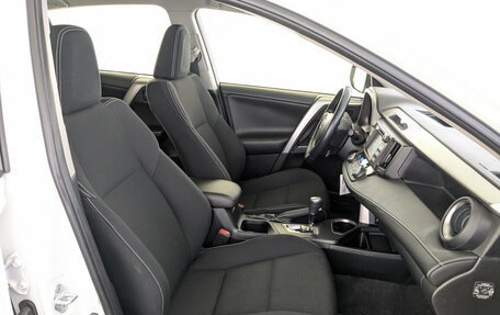 Toyota RAV4, 2015 год, 2 250 000 рублей, 23 фотография